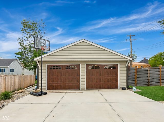 515 N West Street, Tipton, IN 46072
