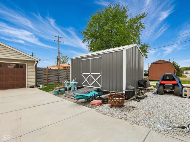 515 N West Street, Tipton, IN 46072