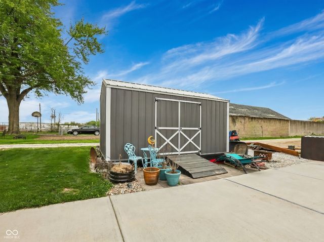 515 N West Street, Tipton, IN 46072