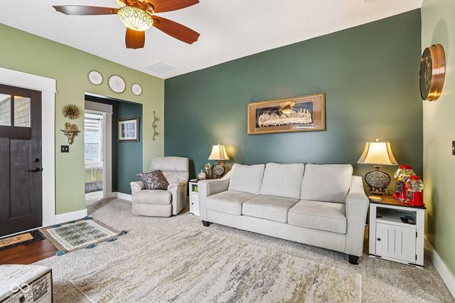 515 N West Street, Tipton, IN 46072