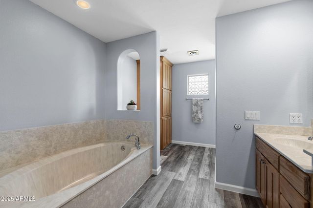 633 LEISURE WORLD --, Mesa, AZ 85206