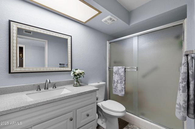 633 LEISURE WORLD --, Mesa, AZ 85206