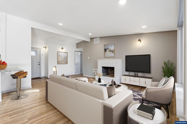 782 Lockwood Ln S, Salem, OR 97302