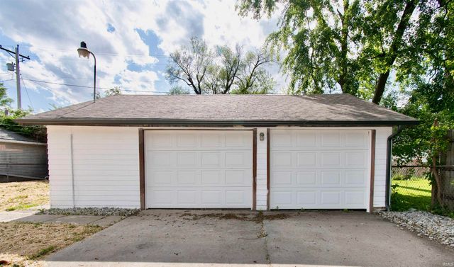 1142 Melbourne Drive, New Haven, IN 46774
