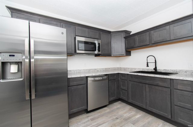 1142 Melbourne Drive, New Haven, IN 46774