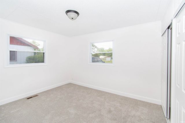 1142 Melbourne Drive, New Haven, IN 46774