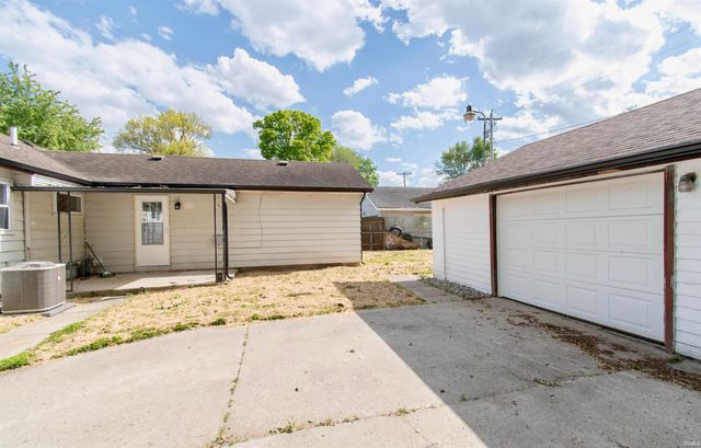 1142 Melbourne Drive, New Haven, IN 46774