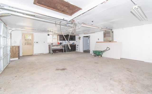 1142 Melbourne Drive, New Haven, IN 46774