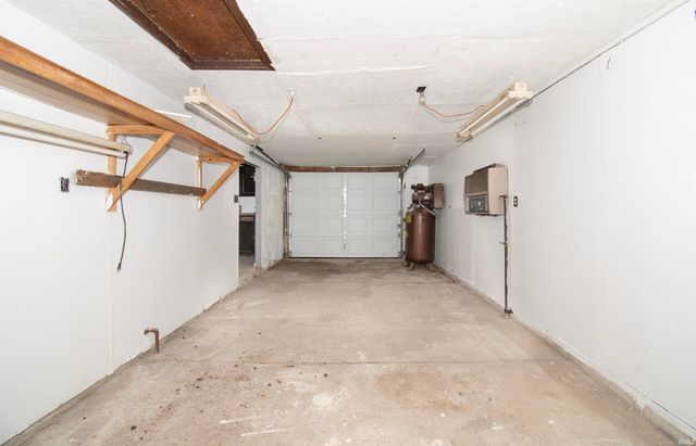1142 Melbourne Drive, New Haven, IN 46774