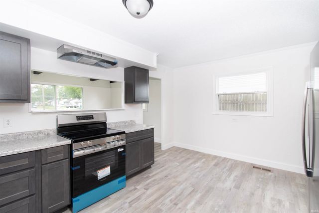 1142 Melbourne Drive, New Haven, IN 46774