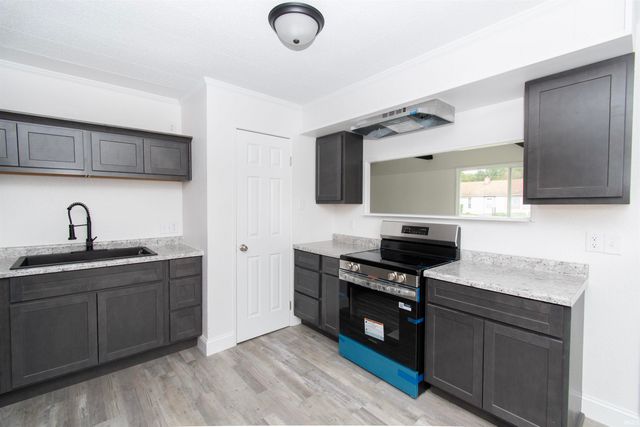 1142 Melbourne Drive, New Haven, IN 46774