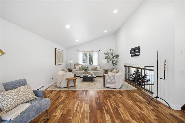 W127N12223 Knollwood DRIVE, Germantown, WI 53022