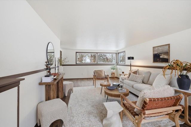 W127N12223 Knollwood DRIVE, Germantown, WI 53022