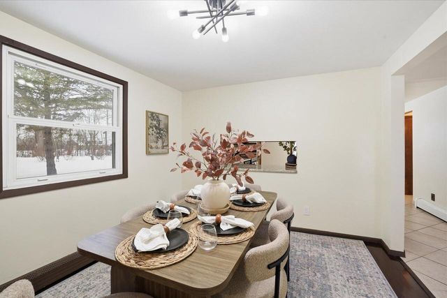 W127N12223 Knollwood DRIVE, Germantown, WI 53022