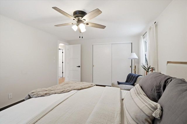 W127N12223 Knollwood DRIVE, Germantown, WI 53022