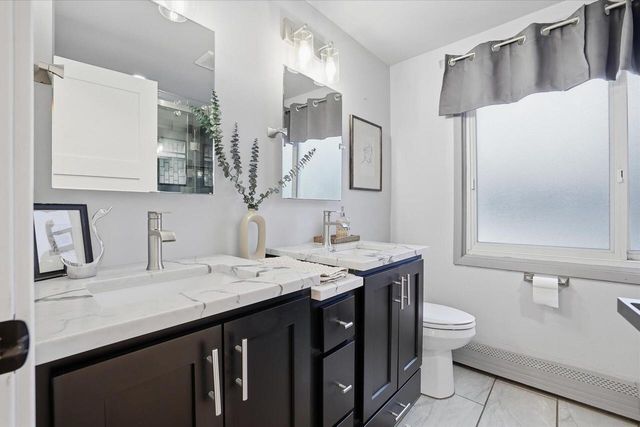 W127N12223 Knollwood DRIVE, Germantown, WI 53022