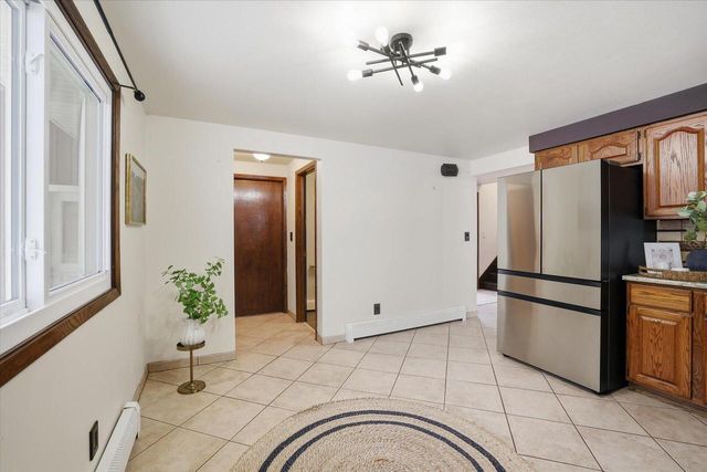 W127N12223 Knollwood DRIVE, Germantown, WI 53022