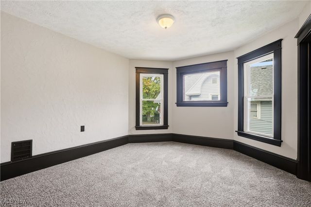 5231 Stark Avenue, Ashtabula, OH 44004