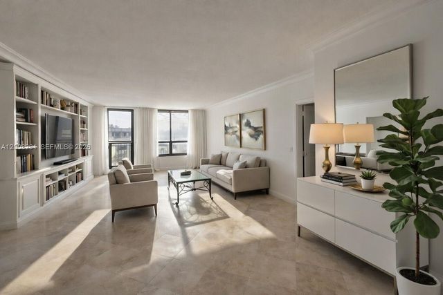 10185 Collins 308, Bal Harbour, FL 33154