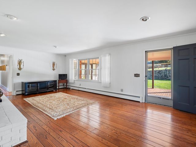 154 Tanyard RD, Rocky Mount, VA 24151