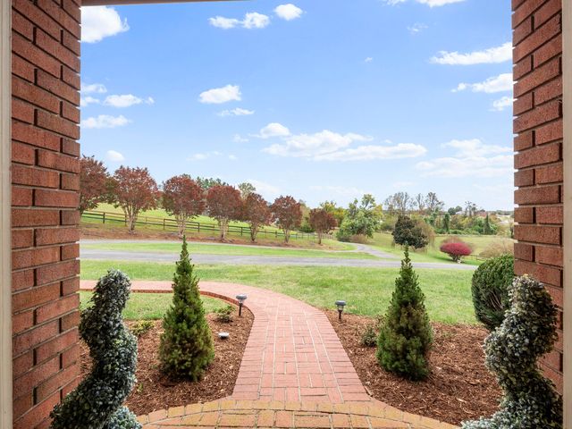 154 Tanyard RD, Rocky Mount, VA 24151