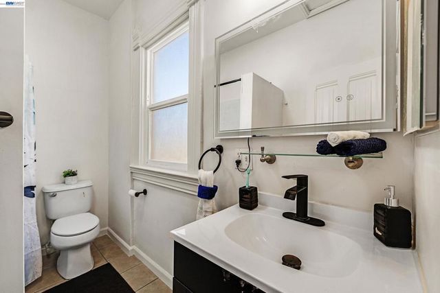 2248 E 22Nd St, Oakland, CA 94606