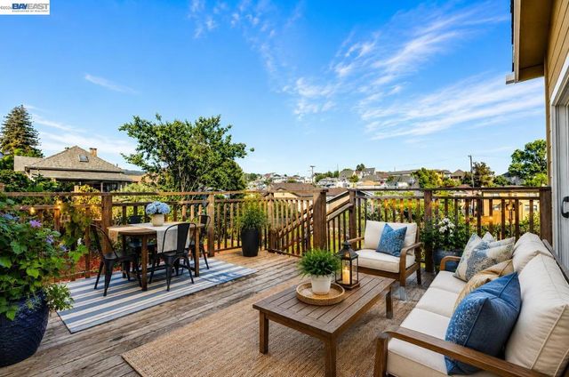 2248 E 22Nd St, Oakland, CA 94606