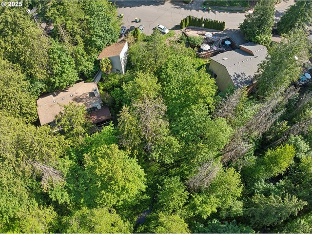 9825 Sw VENTURA Ct, Tigard, OR 97223