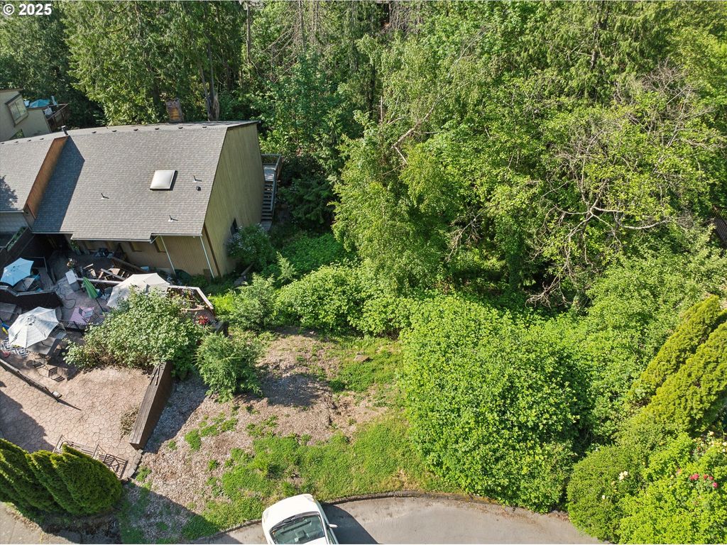 9825 Sw VENTURA Ct, Tigard, OR 97223