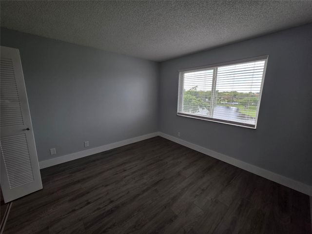 2108 S Cypress Bend Dr 505, Pompano Beach, FL 33069