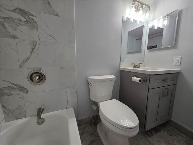 2108 S Cypress Bend Dr 505, Pompano Beach, FL 33069