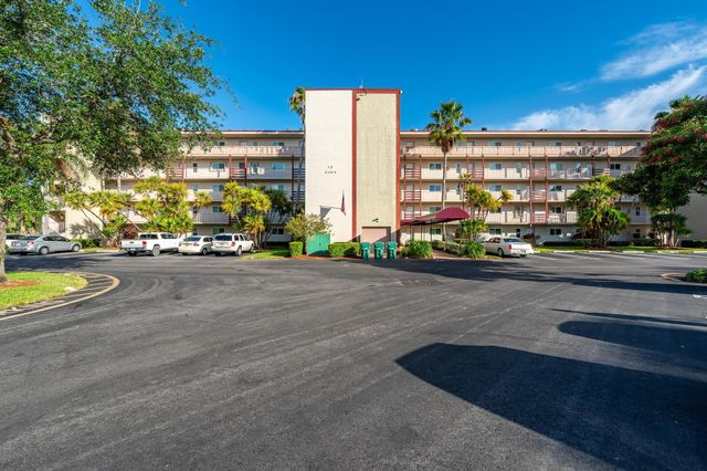 2108 S Cypress Bend Dr 505, Pompano Beach, FL 33069