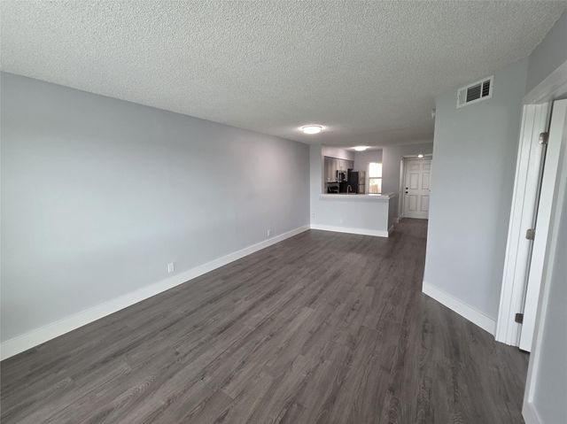 2108 S Cypress Bend Dr 505, Pompano Beach, FL 33069