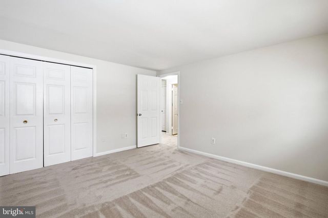 10155 OAKWOOD CHASE CT, Oakton, VA 22124