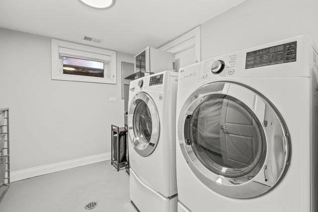 1015 Hazel Avenue, Deerfield, IL 60015