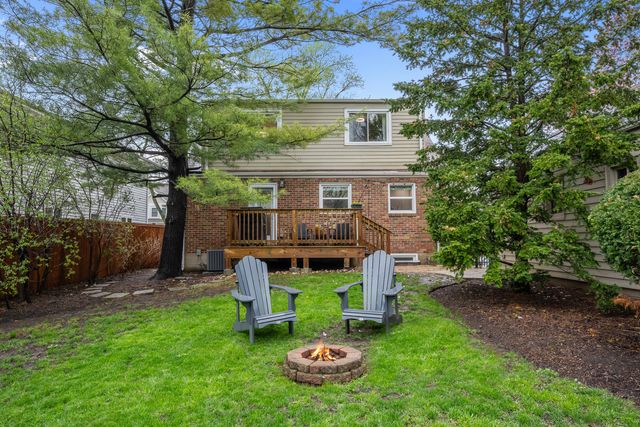 1015 Hazel Avenue, Deerfield, IL 60015