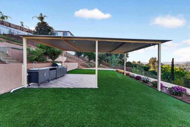 1166 Merritt Drive, El Cajon, CA 92020