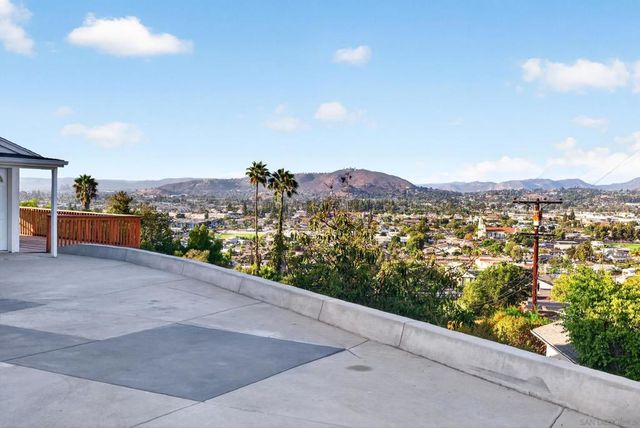 1166 Merritt Drive, El Cajon, CA 92020