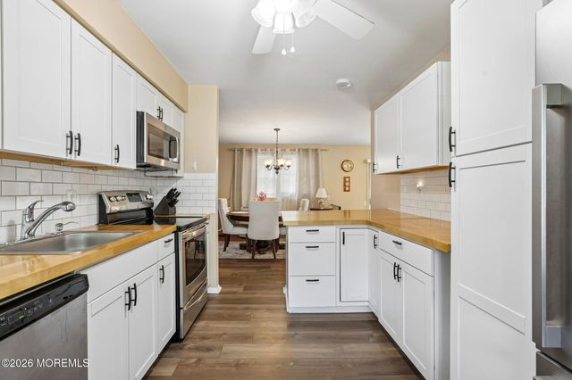47 Hartford Road, Whiting, NJ 08759