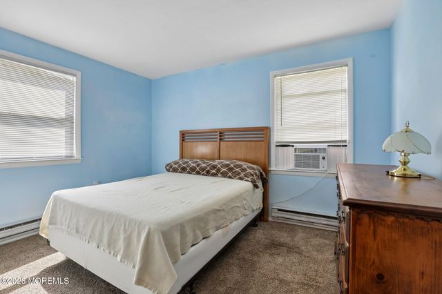 47 Hartford Road, Whiting, NJ 08759