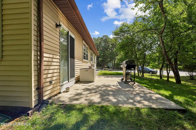 47 Hartford Road, Whiting, NJ 08759