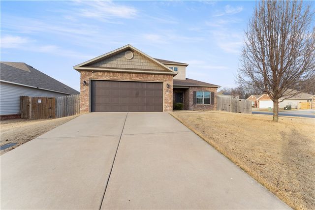 2202 Elmwood Avenue, Lowell, AR 72745