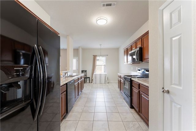 2202 Elmwood Avenue, Lowell, AR 72745