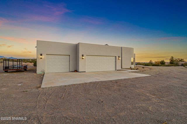 1963 Guamis Road, Las Cruces, NM 88012