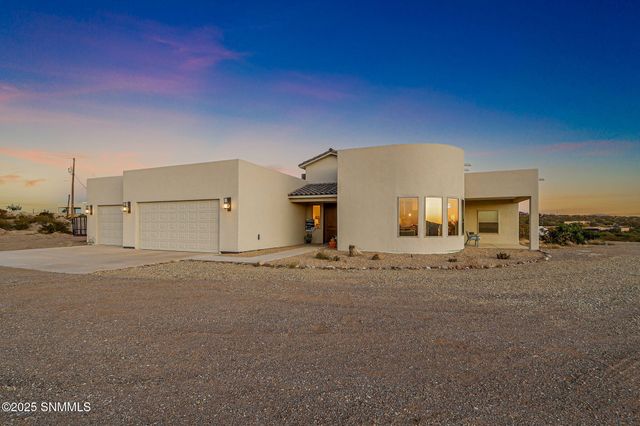 1963 Guamis Road, Las Cruces, NM 88012