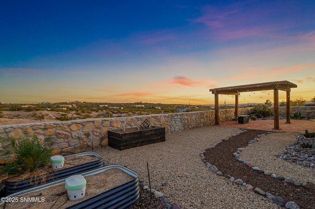 1963 Guamis Road, Las Cruces, NM 88012