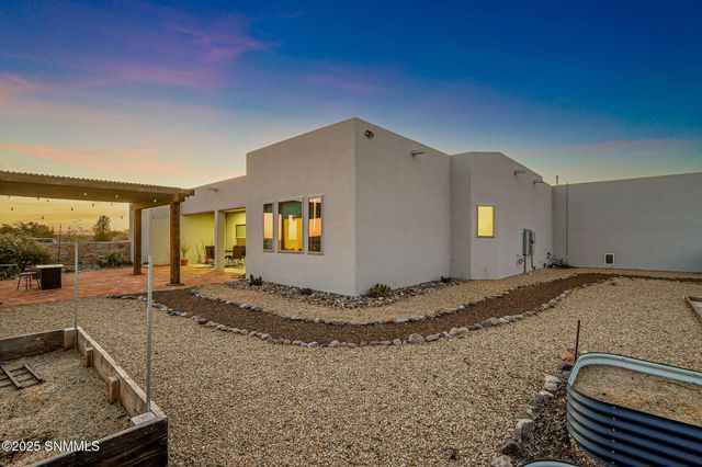 1963 Guamis Road, Las Cruces, NM 88012