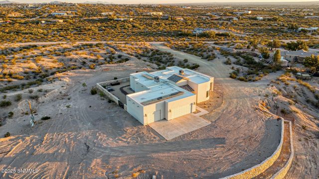 1963 Guamis Road, Las Cruces, NM 88012