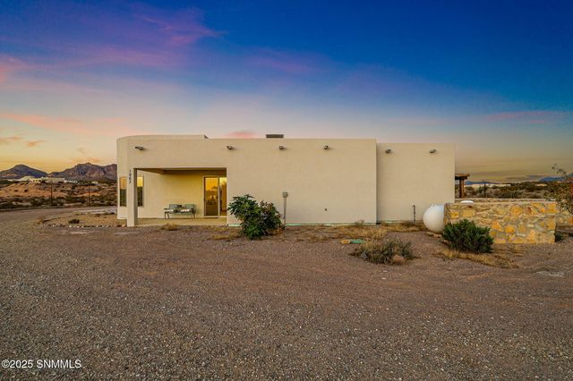 1963 Guamis Road, Las Cruces, NM 88012
