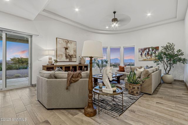 1963 Guamis Road, Las Cruces, NM 88012